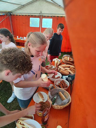 25-Zelt-09 25-Zelt-09